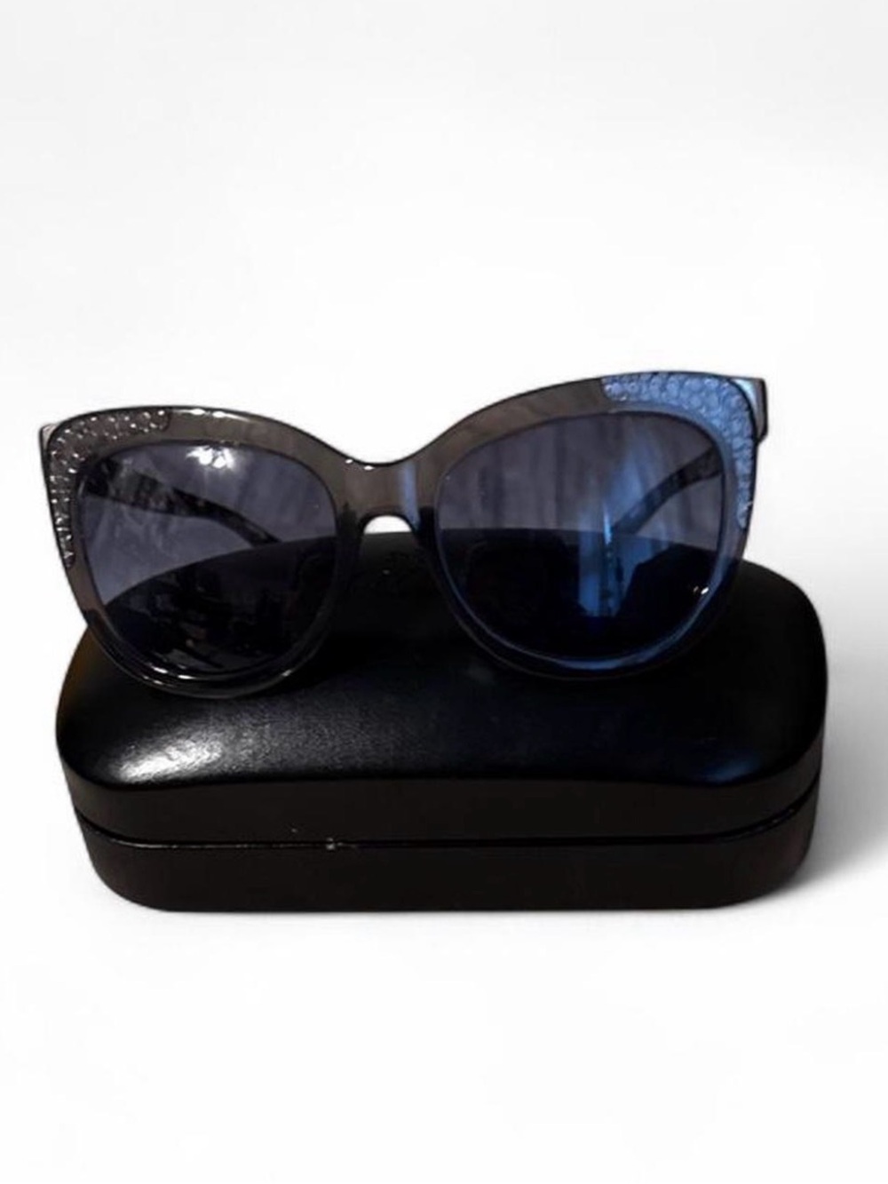 Authentic Coach Women’s Cat Eye Sunglasses - Excellent condition